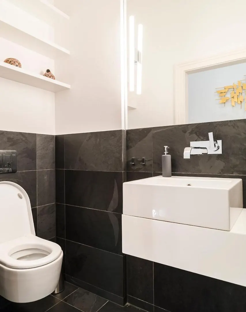 Rooftop Suite Borse By Ichbucheat Vienna Apartment