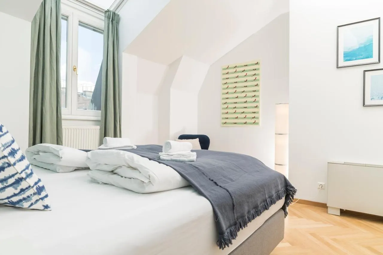 Rooftop Suite Borse By Ichbucheat Vienna Apartment