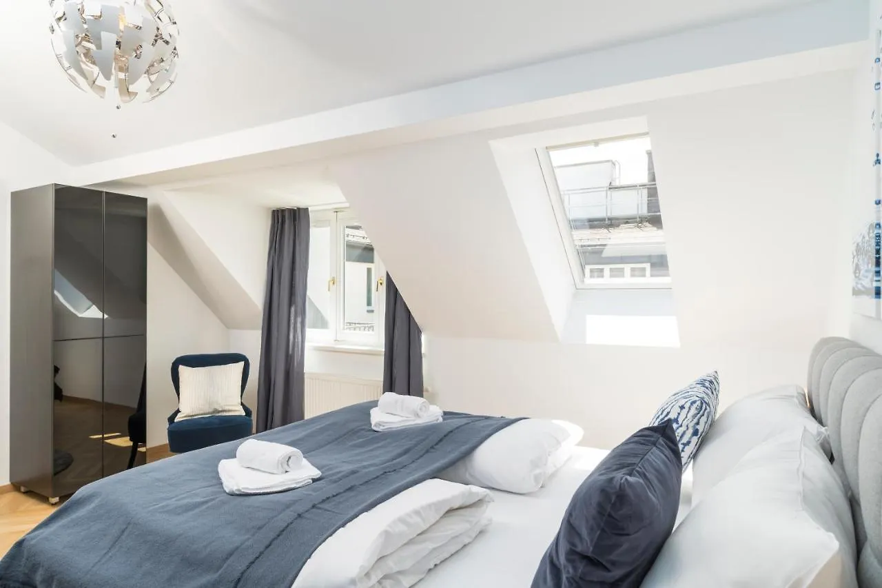 Apartment Rooftop Suite Borse By Ichbucheat Vienna
