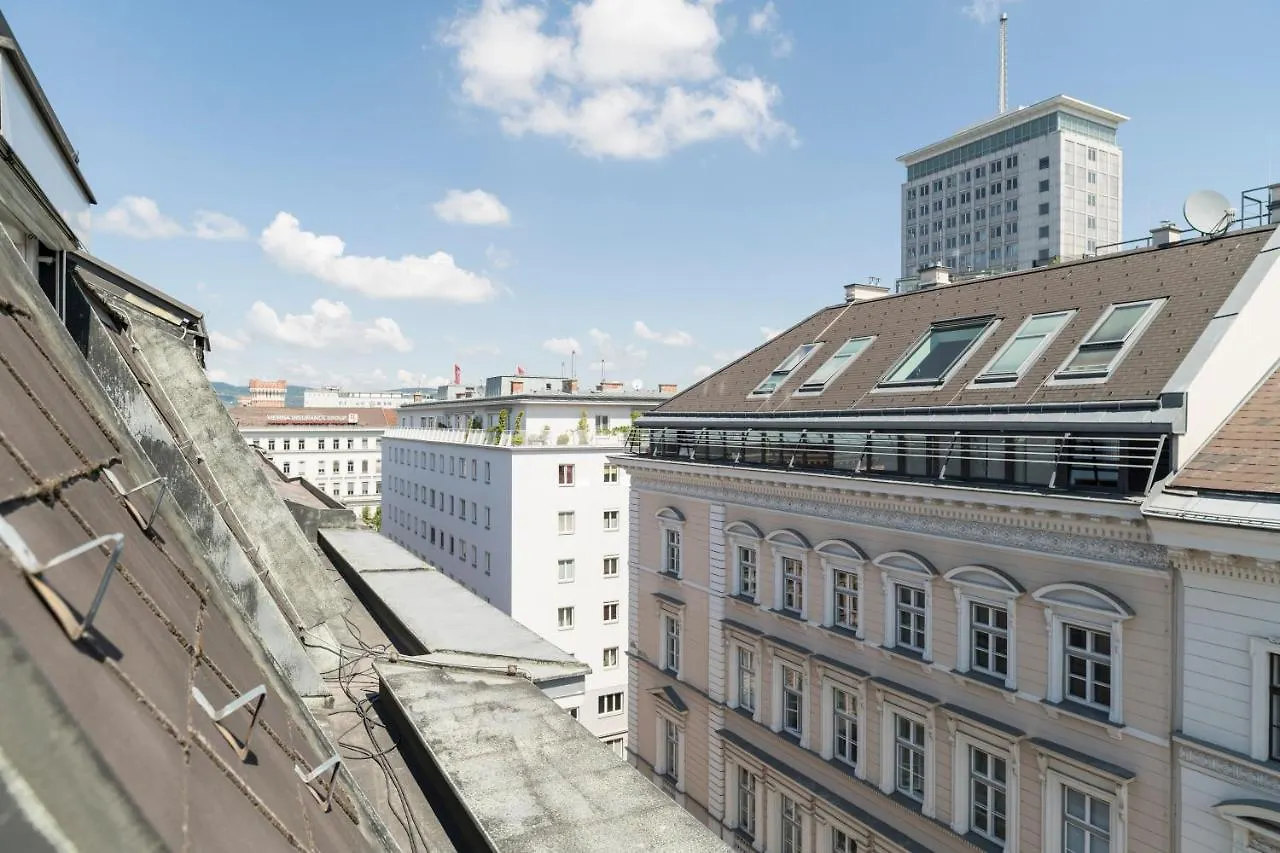 Rooftop Suite Borse By Ichbucheat Vienna