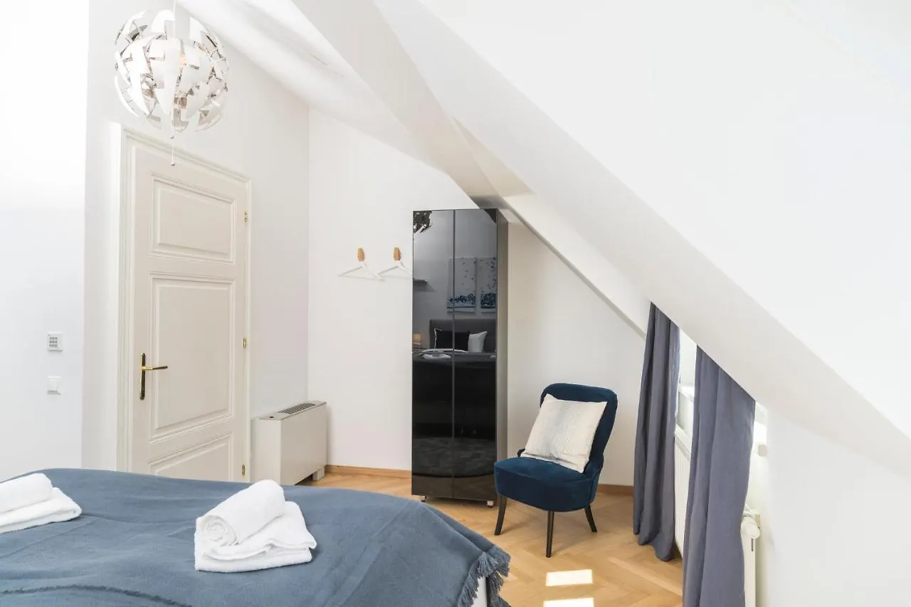 Rooftop Suite Borse By Ichbucheat Vienna Apartment