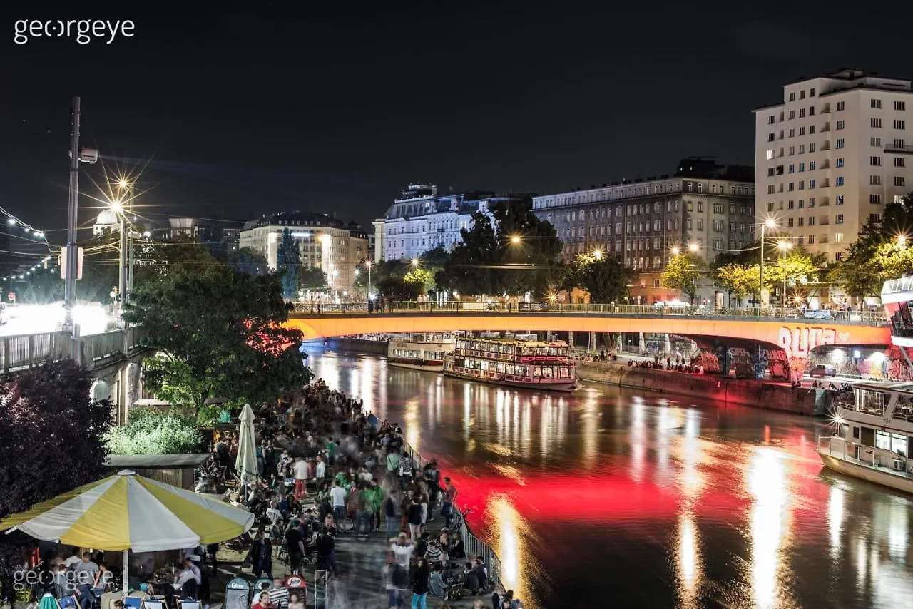 Lägenhet Rooftop Suite Börse by ichbucheAT Wien Österrike