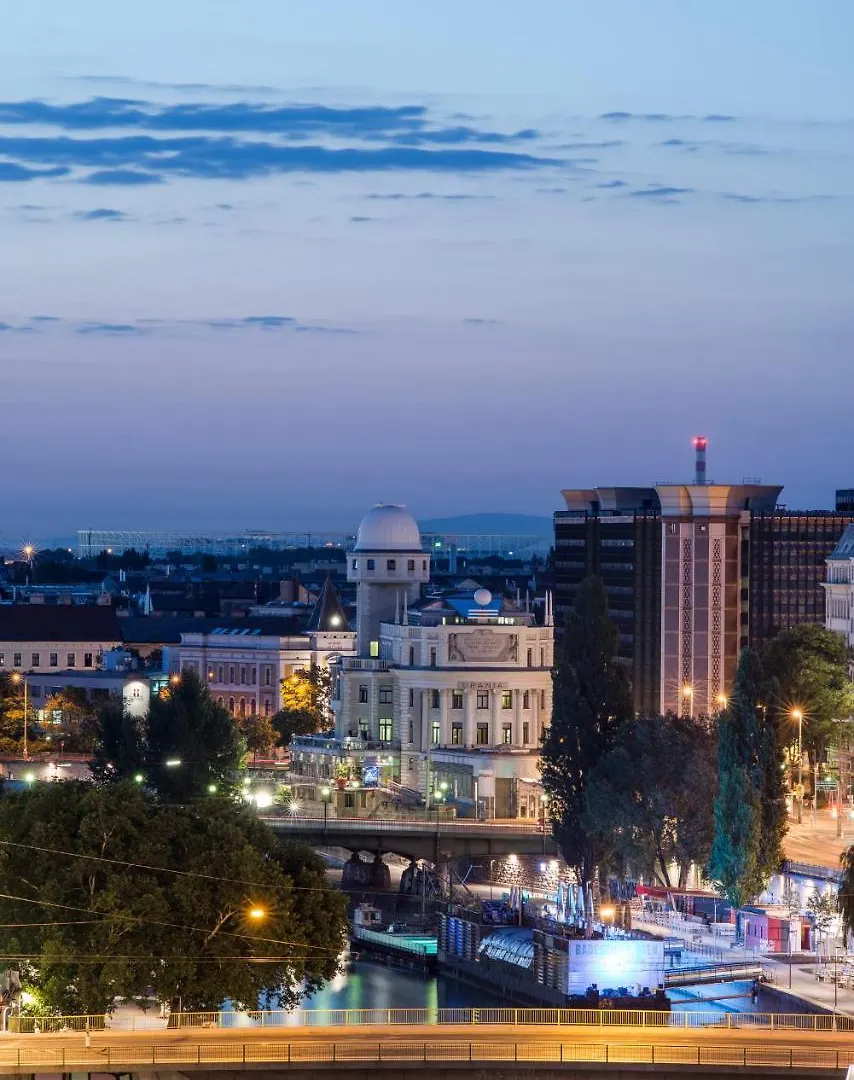 Rooftop Suite Börse by ichbucheAT Wien Lägenhet
